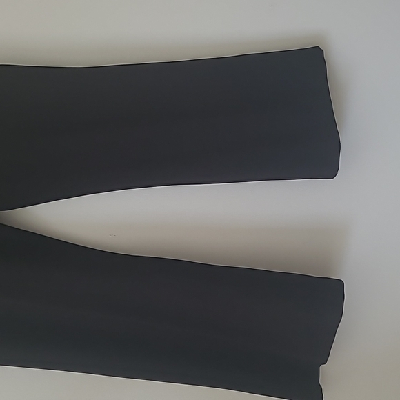 Betabrand Bootcut Dress Yoga Pants in black Size Medium Petite - Picture 9 of 14